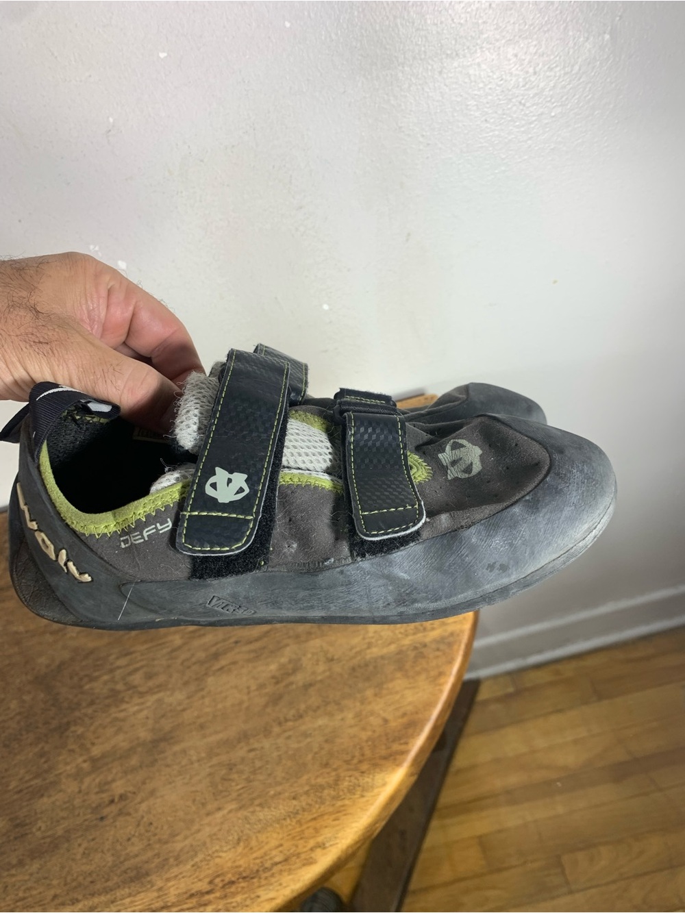 Climbing shoes - Picture 4 of 8